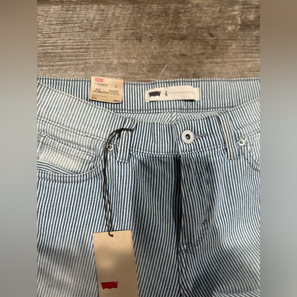 NWT LEVIS 515 WOMENS JUNIORS CAPRI DENIM STRIPED JEANS SIZE 5 - Picture 6 of 7